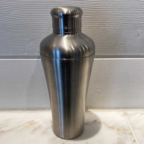 Stainless Steel Cocktail Shaker - Picture 5 of 11